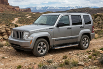 Jeep Cherokee/Liberty 2007–2013 Sidosteg BlackLine (2 st, aluminium) foto 1
