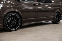 Volkswagen T6 2015–2024 ABT Original sidokjolar (kort hjulbas) foto 1