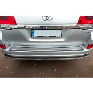 Insats till bakre stötfångare 2016+ (ABS + rostfritt stål) Toyota Land Cruiser 200 2007–2021 foto 4