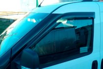 Opel Combo 2012–2018 Vindavvisare för sidorutor (2 st, HIC) foto 9