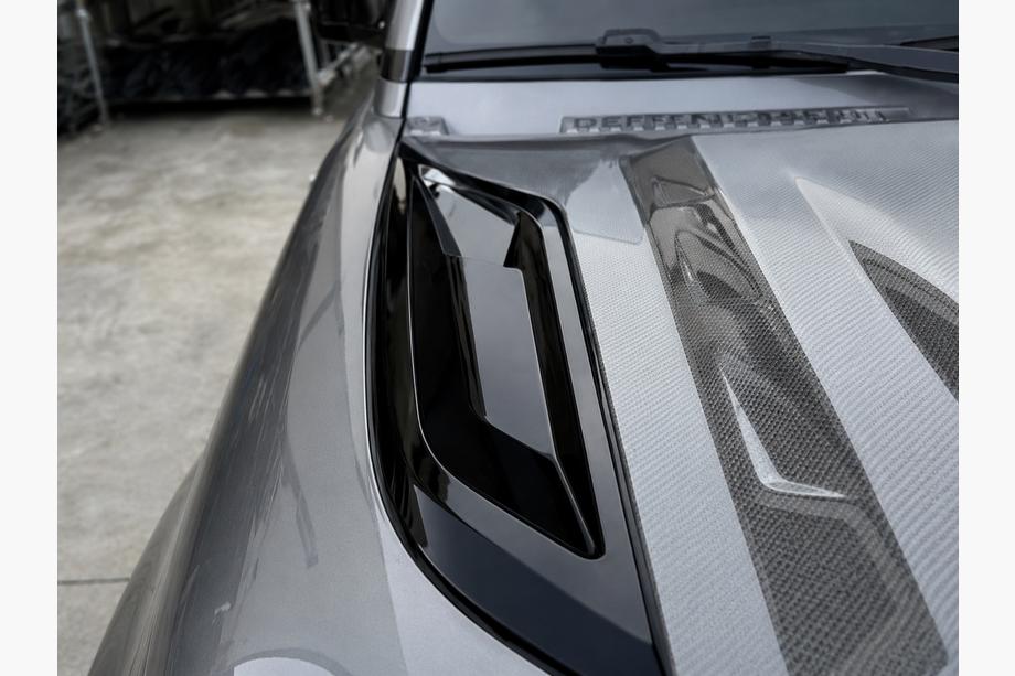 Land Rover Defender 2019– Kåpor för motorhuvens ventilationsöppningar (2 st) Image
