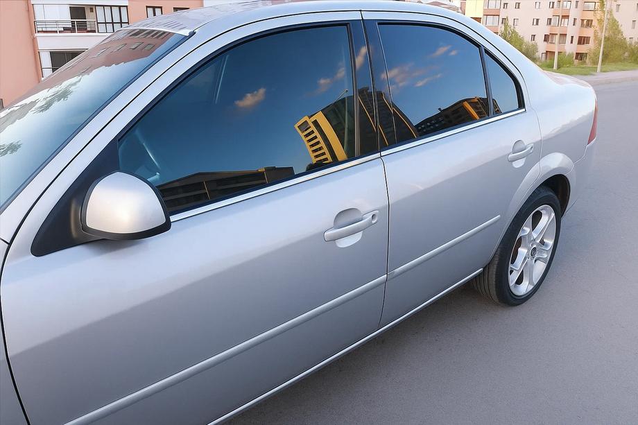 Ford Mondeo 2000–2007 Yttre fönsterlister (4 st, rostfritt) Image