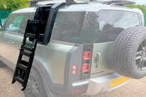 Land Rover Defender 2019– Sidosteg foto 1