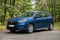 Dacia Sandero 2021– Sidosteg Allmond Grey (2 st, aluminium) foto 1