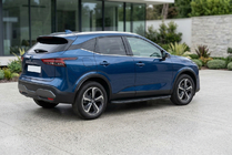 Nissan Qashqai 2021– Sidosteg Tayga Black (2 st, aluminium) foto 1