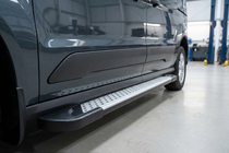 Volkswagen Caddy 2020– Sidosteg Allmond Grey (2 st, aluminium) foto 2