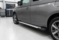 Volkswagen Caddy 2020– Sidosteg Line (2 st, aluminium) foto 1