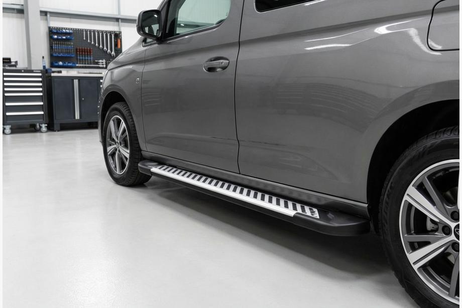 Volkswagen Caddy 2020– Sidosteg Line (2 st, aluminium) Image