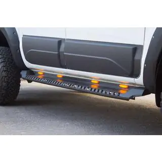 Sidosteg Dakar V1 med LED (2 st, metall) Toyota Hilux 2015– foto 1