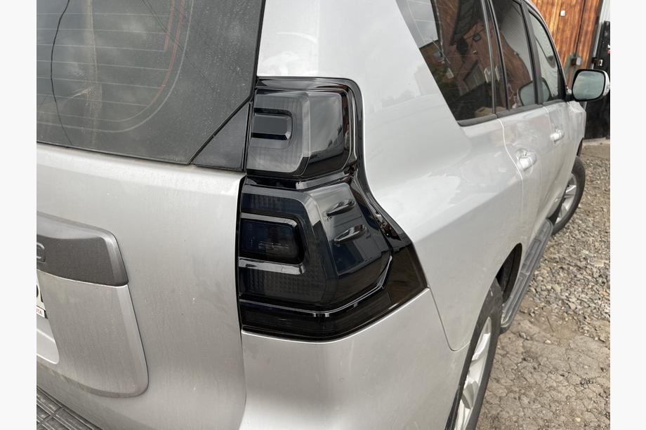 Toyota Land Cruiser Prado 150 2009–2023 Baklyktor BlackEdition V3 (2017+, 2 st) Image