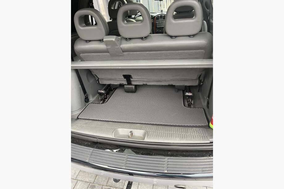 Chrysler Voyager 2001–2007 Bagagerumsmatta (EVA, svart) Image