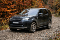 Land Rover Discovery V 2017– Sidosteg Bosphorus Black (2 st, aluminium) foto 1