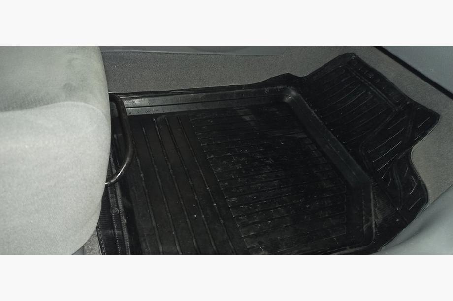 Chevrolet Lacetti 2003–2024 Gummimattor med upphöjd kant (5 st, Polytep) Image