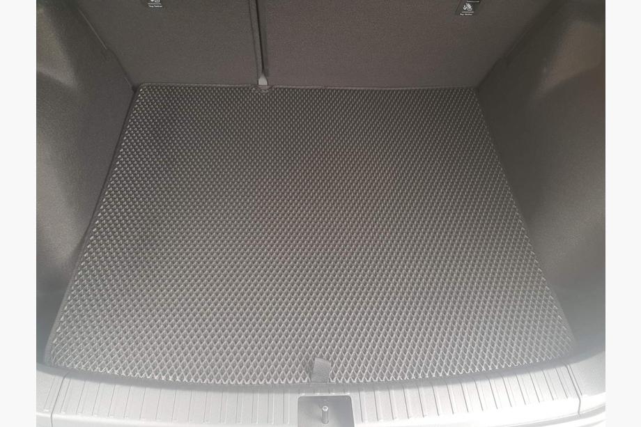 Volkswagen E-Tharu 2020– Bagagerumsmatta (EVA, svart) Image