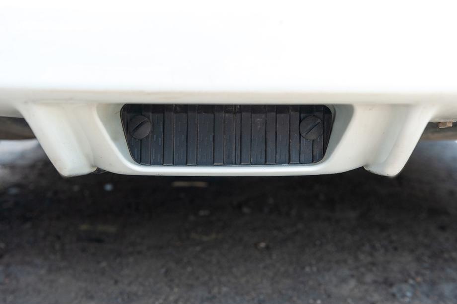 Nissan Leaf 2010–2017 Täckplugg till bakre stötfångare (ej original) Image