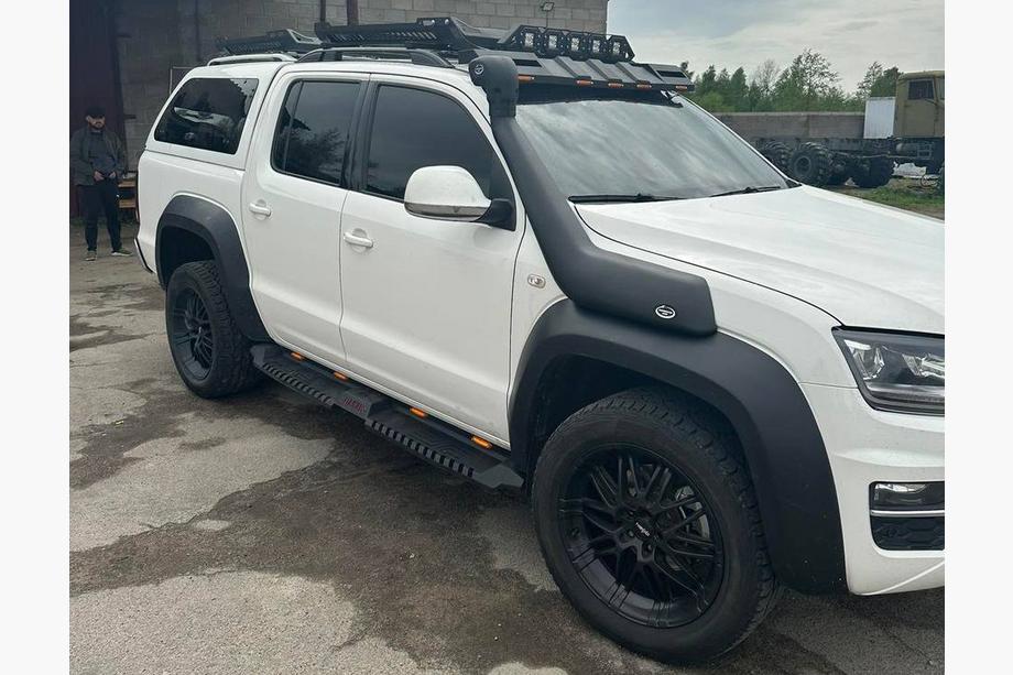 Volkswagen Amarok 2010–2022 Vindrutedeflektor för takräcke DAKAR (LED) Foto 4