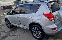 Toyota Rav 4 2006–2013 Skärmkantslister (4 st, svarta, ABS-plast) foto 2