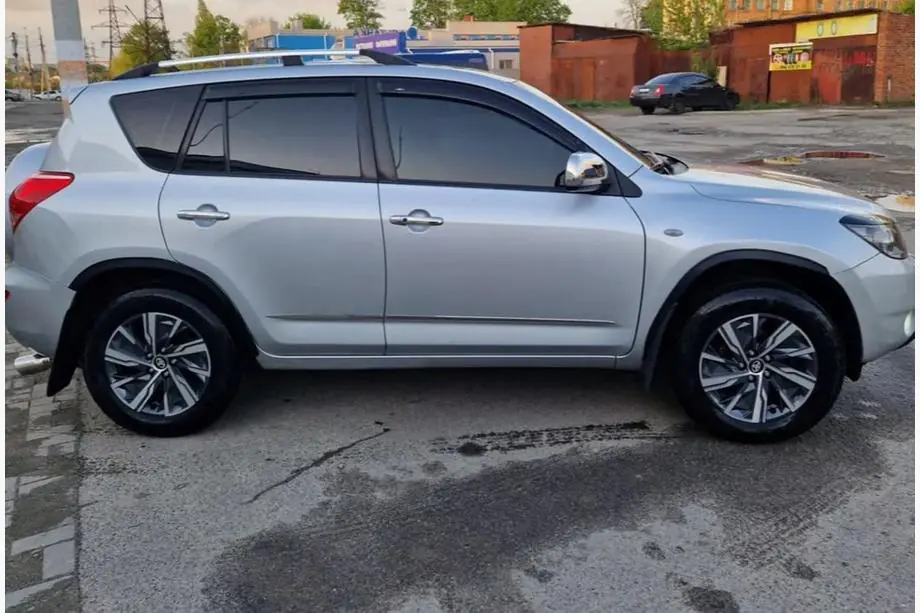 Toyota Rav 4 2006–2013 Skärmkantslister (4 st, svarta, ABS-plast) Image