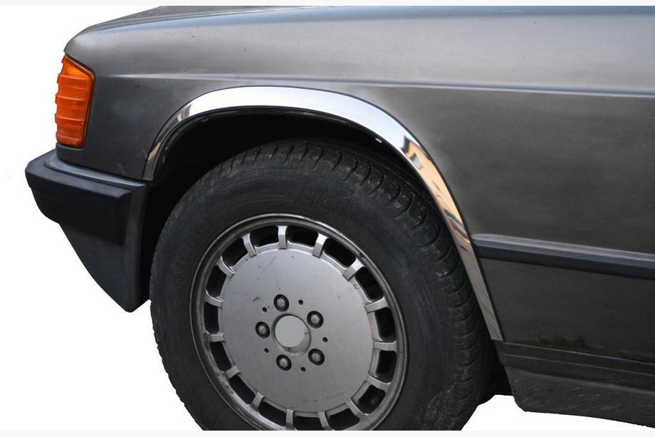 Mercedes W201 (190) 1982–1993 Skärmkantslister 1982-1989 (4 st, rostfritt stål) Foto 1