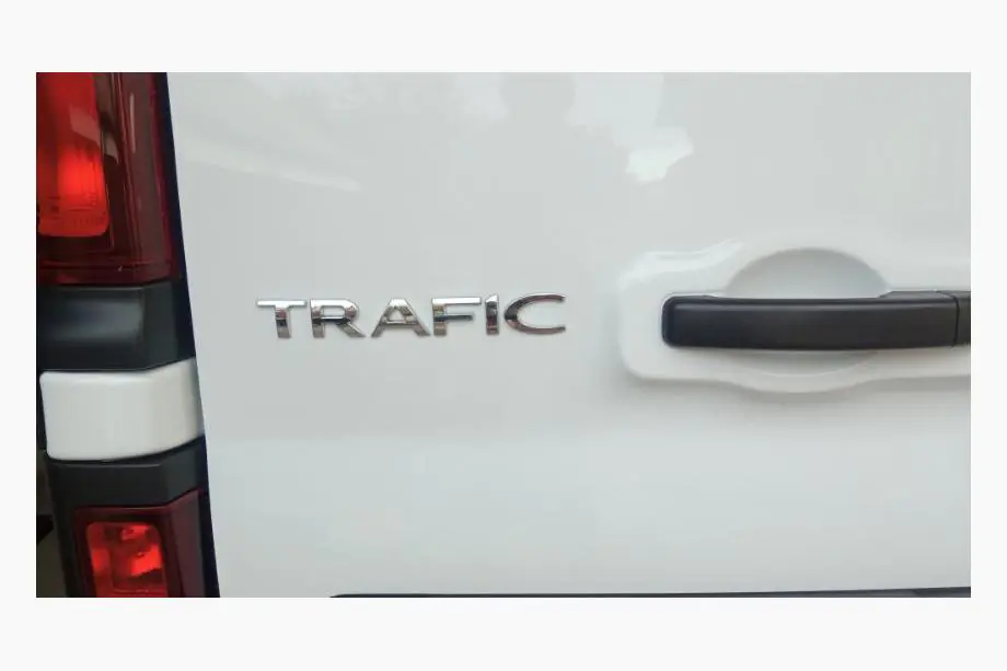 Renault Trafic 2015– Trafic textemblem 908900184R (247 x 31 mm) Foto 1