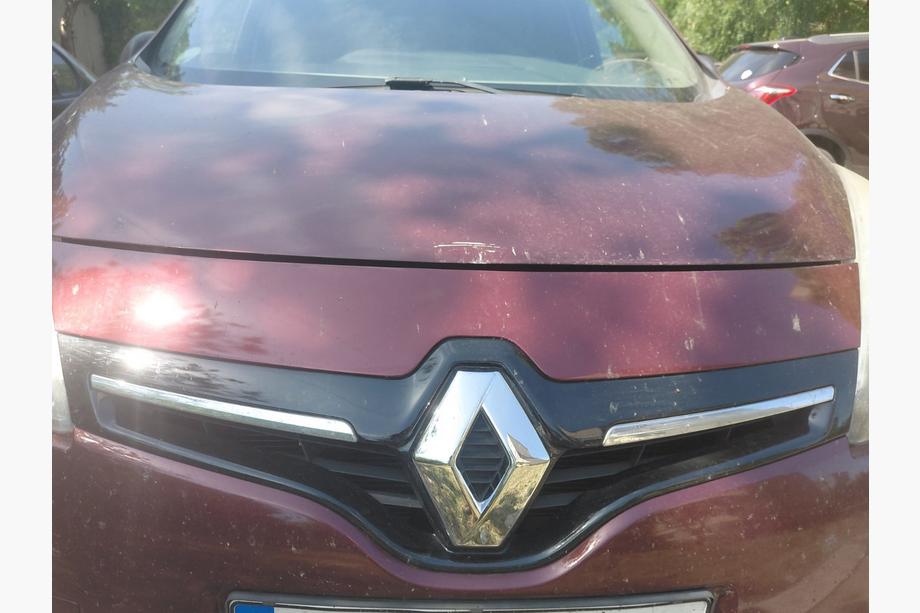 Renault Clio IV 2012–2019 Emblem (Turkiet) Foto 3