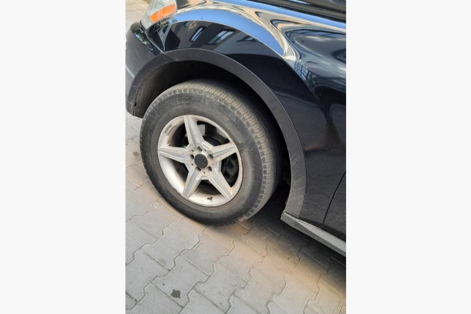 Mercedes ML W164 2005–2011 Hjulhuslister (4 st, svarta, ABS-plast) Foto 3