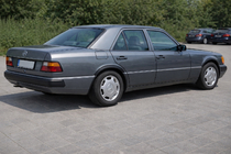 Mercedes E-class W124 1984–1997 Skärmbreddare 1989-1995 (4 st, svarta, ABS-plast) foto 3
