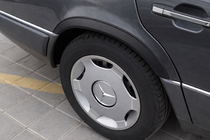 Mercedes E-class W124 1984–1997 Skärmbreddare 1989-1995 (4 st, svarta, ABS-plast) foto 2