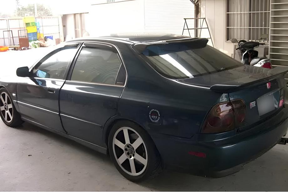 Honda Accord VII 2002–2007 Vindavvisare SD (4 st, HIC) Image
