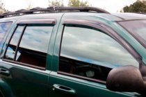 Jeep Grand Cherokee WJ 1999–2004 Vindavvisare för sidorutor (4 st, HIC) foto 3