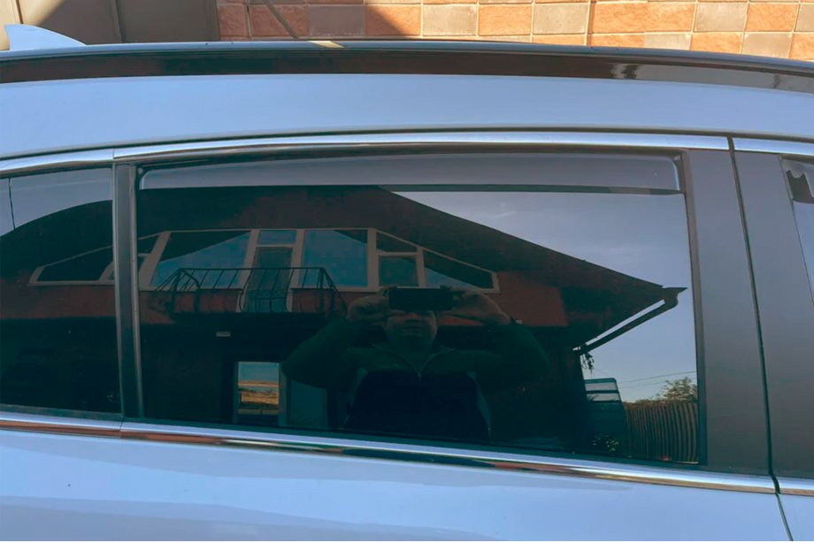 Kia Sportage 2015–2021 Vindavvisare för sidorutor, insticksmodell (4 st, HIC) Foto 2