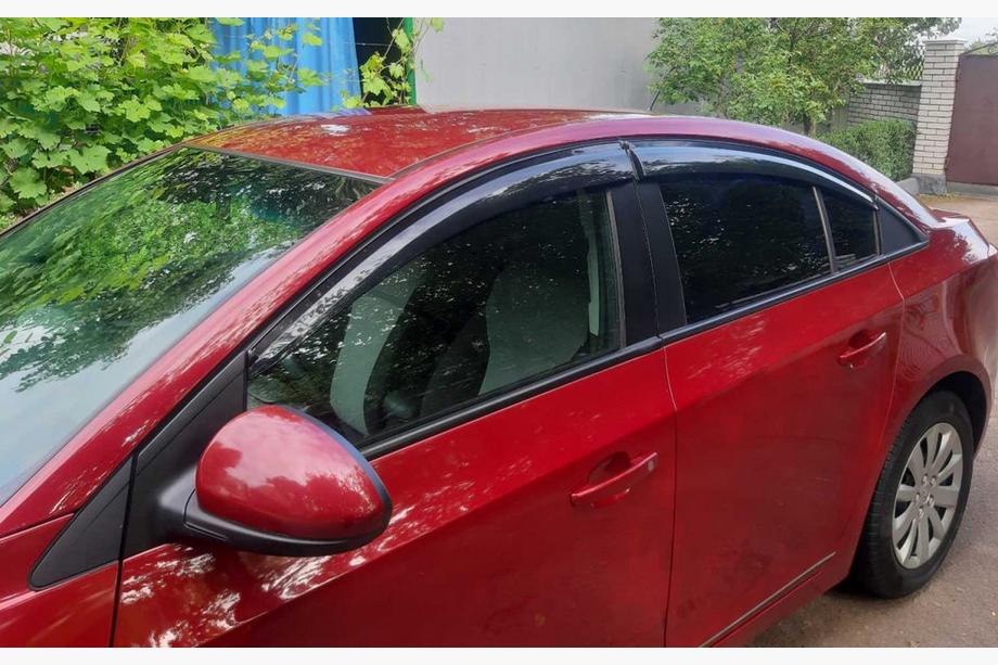 Chevrolet Cruze 2009–2015 Vindavvisare SD (4 st, Sunplex) Image