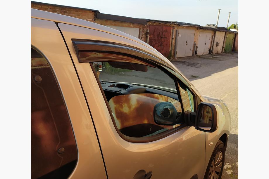 Citroen Berlingo 2008–2018 Vindavvisare för sidorutor (2 st, Sunplex Sport) Image