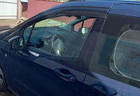 Ford Courier 2014–2023 Vindavvisare för sidorutor (2 st, Sunplex Sport) foto 2