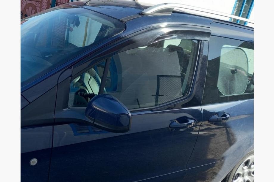 Ford Courier 2014–2023 Vindavvisare för sidorutor (2 st, Sunplex Sport) Image
