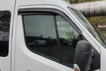 Renault Master 2011–2023 Vindavvisare för sidorutor (2 st, Sunplex Sport) foto 1