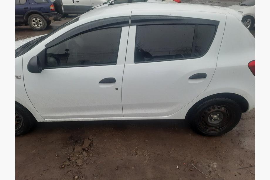 Renault Sandero 2013–2022 Vindavvisare (4 st, Sunplex Sport) Foto 1
