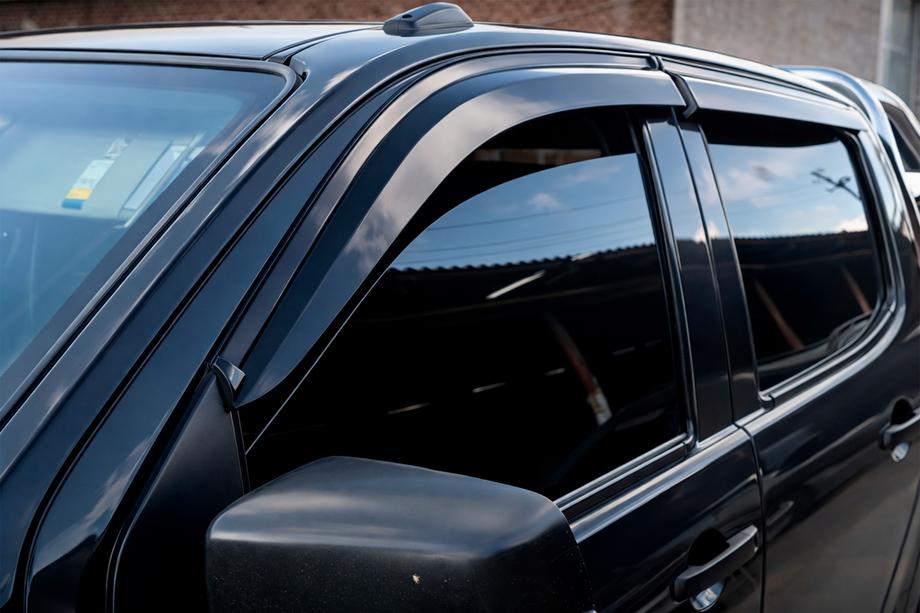 Isuzu D-Max 2019– Vindavvisare (4 st, Sunplex Sport) Image