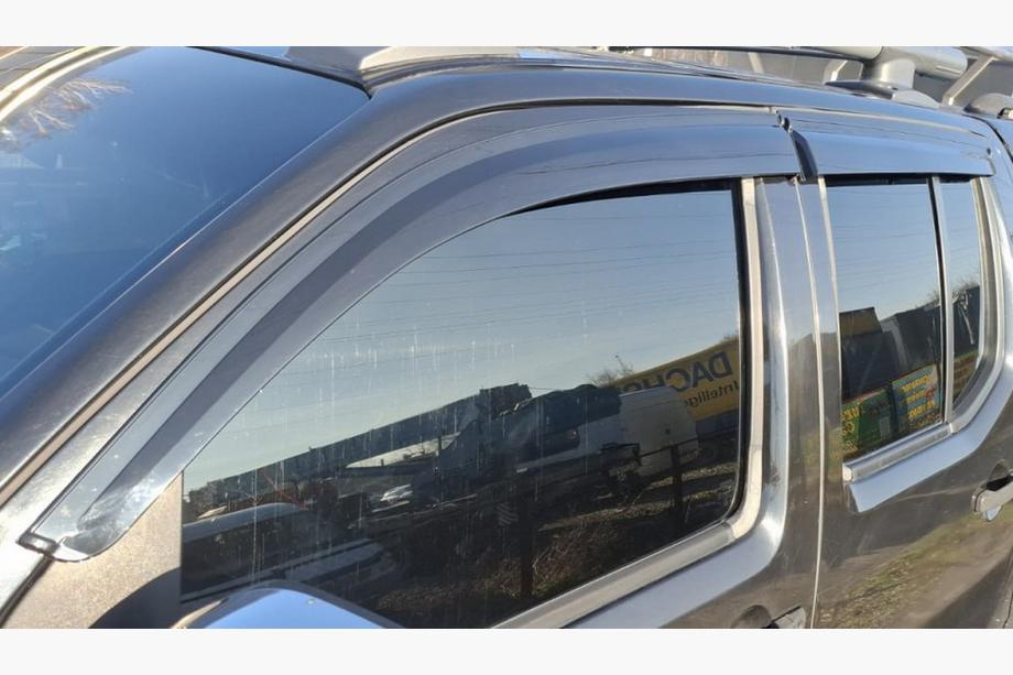 Nissan Navara 2006–2015 Vindavvisare (4 st, Sunplex Sport) Image