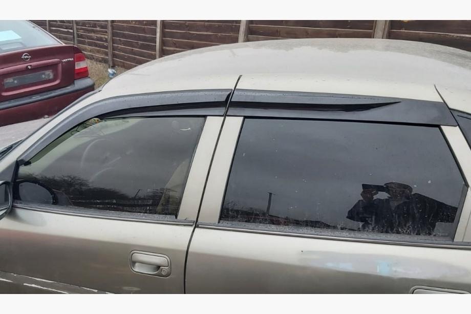 Opel Vectra B 1995–2002 Vindavvisare SD (4 st, Sunplex Sport) Image