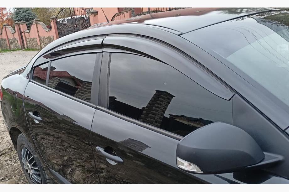 Renault Fluence 2009–2016 Vindavvisare (4 st, Sunplex Sport) Image