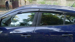 Renault Megane III 2009–2016 Vindavvisare HB (4 st, Sunplex Sport) foto 8