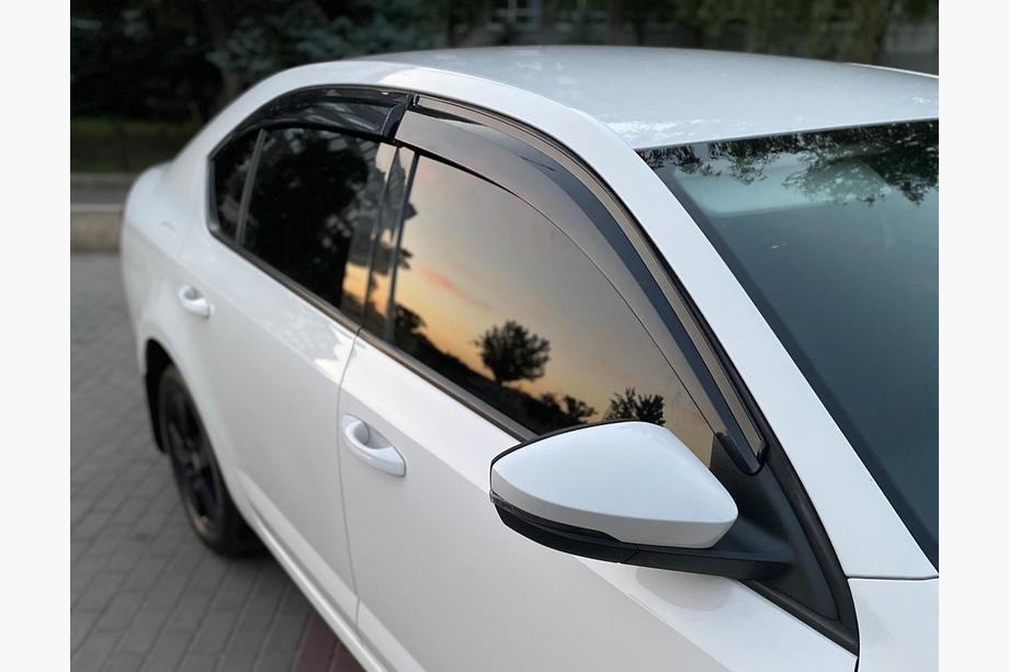 Skoda Octavia III A7 2013–2019 Vindavvisare LiftBack (4 st, Sunplex Sport) Image