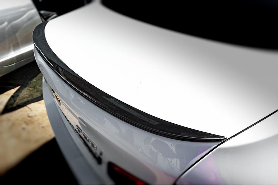 BMW 5-serien F10/F11 2010–2016 Läppspoiler Sunplex (för F10, svart) Image