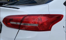 Ford Focus III 2011–2017 Sedan LIP-spoiler (Sunplex, svart) (107,2 cm x 5,5 cm) foto 3