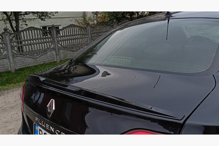 Renault Fluence 2009–2016 Lipspoiler (Sunplex, svart) (125,4 cm x 7,2 cm) Foto 3