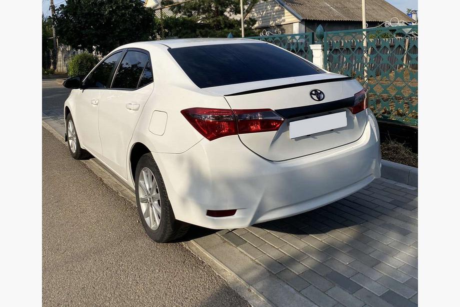 Toyota Corolla 2013–2019 LIP-spoiler (Sunplex, svart) (118 cm * 6,4 cm) Image