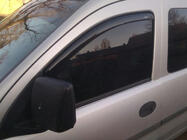 Opel Combo 2002–2012 Insticksmonterade vindavvisare (2 st, HIC) foto 1