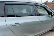 Opel Zafira C Tourer 2011–2019 Vindavvisare för sidorutor (4 st, HIC) foto 2