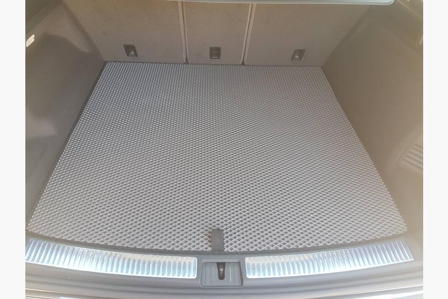 Volkswagen Touareg 2018– Bagagerumsmatta (EVA, svart) Image